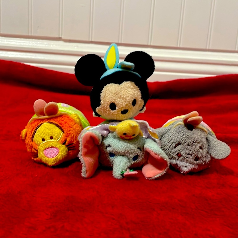 Disney Tsum Tsum Easter themed lot of 4
